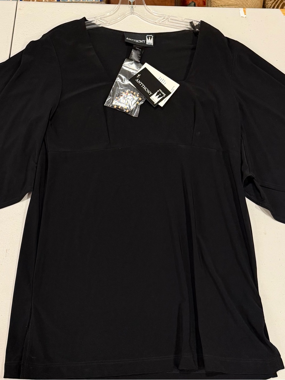 Antthony Black V-Neck Tunic Top